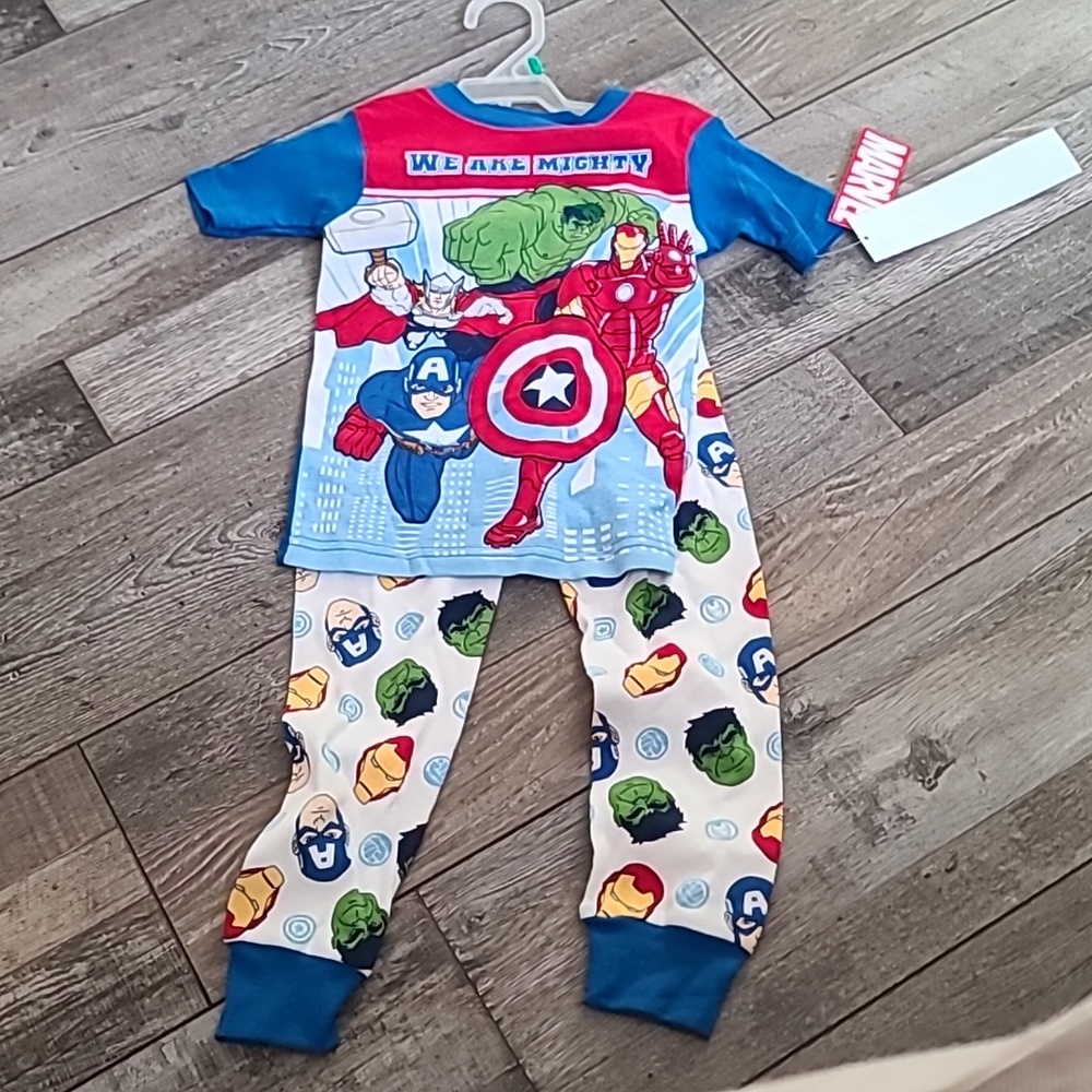 NWT 2 piece boys pajamas